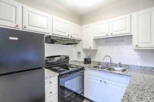 Lakeview Gardens Apartments - Photo 1 of 1