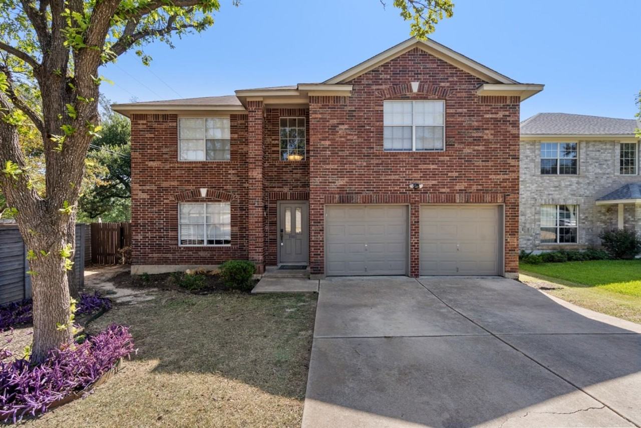 8001 Brienne Dr - Photo 2 of 33