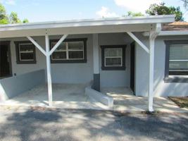 featured image of 822 S Lone Oak Dr