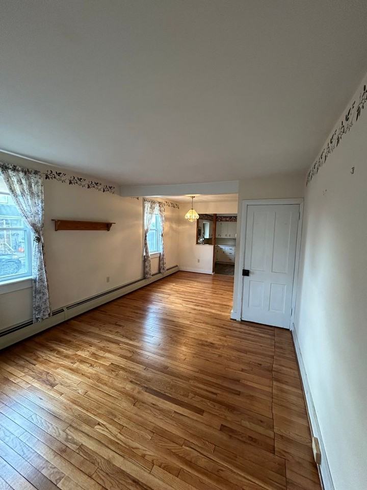 2826 Willow Street Pike N - Photo 2 of 13