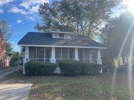 922 Maple St - Photo 1 of 1