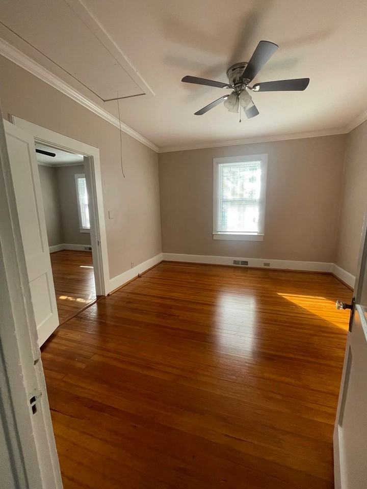 922 Maple St - Photo 5 of 20