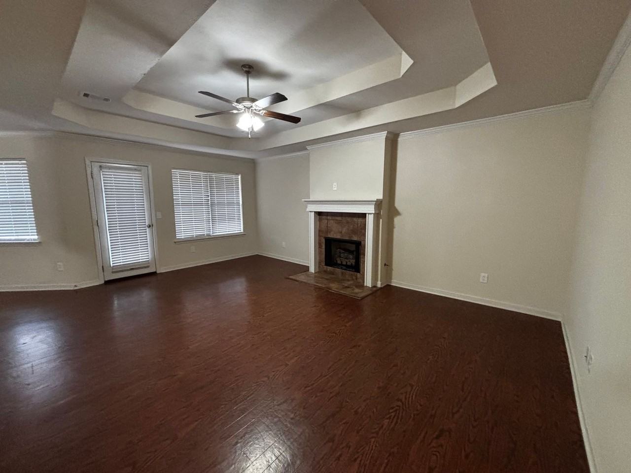 137 Winchester St - Photo 3 of 12