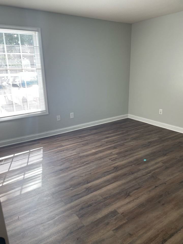 734 Robb Ave - Photo 7 of 17