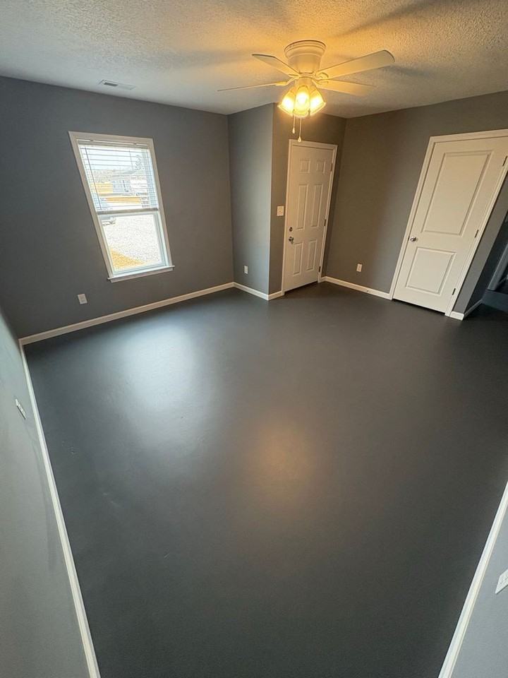 105 Dean Ct - Photo 3 of 20