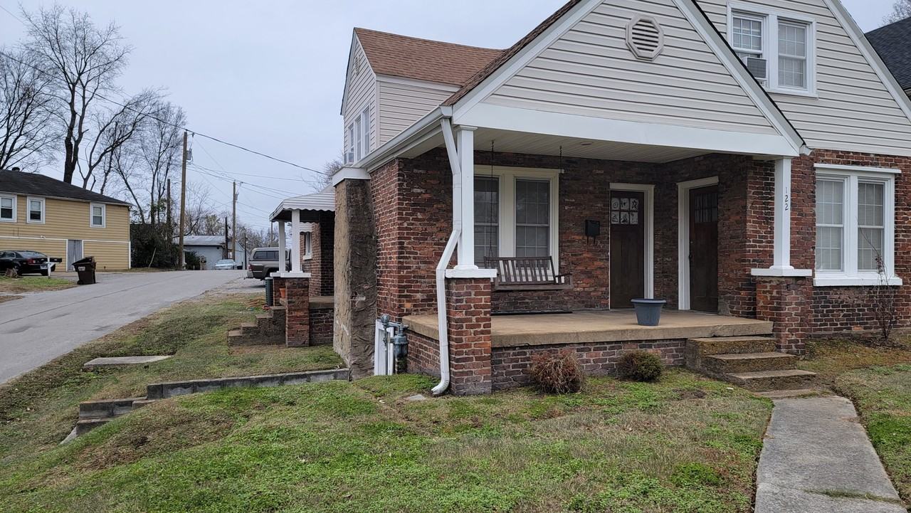 122 Rayon Drive - Photo 2 of 4