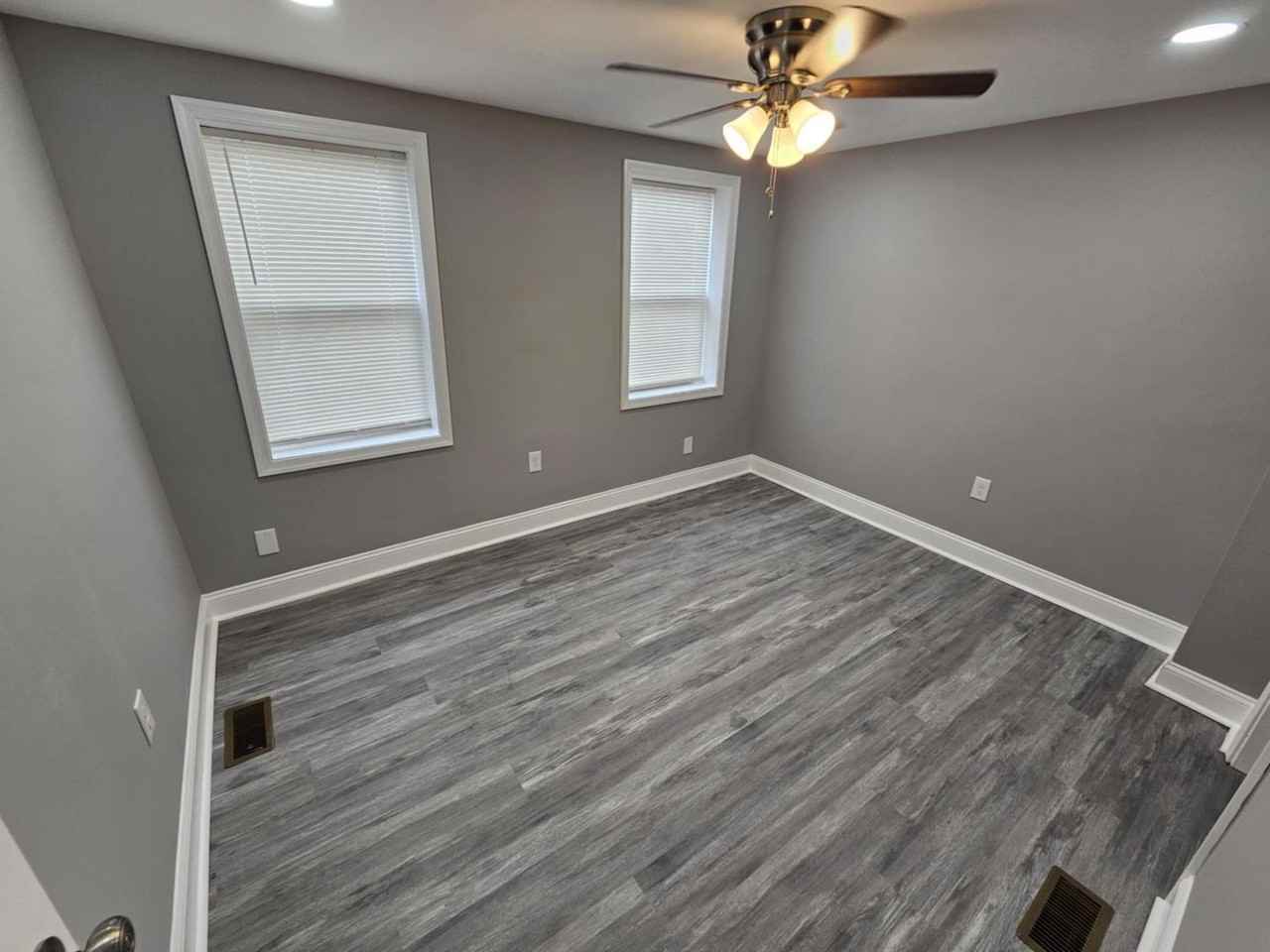 1254 Carroll St - Photo 5 of 13