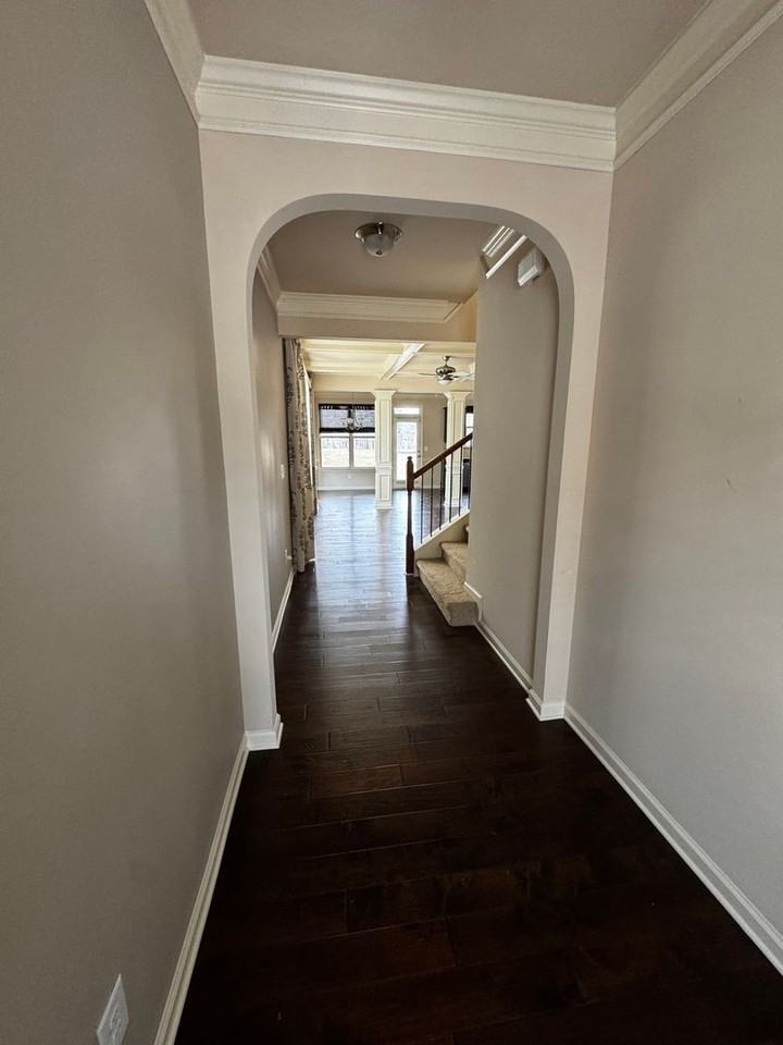 3092 Brockenhurst Dr - Photo 2 of 25