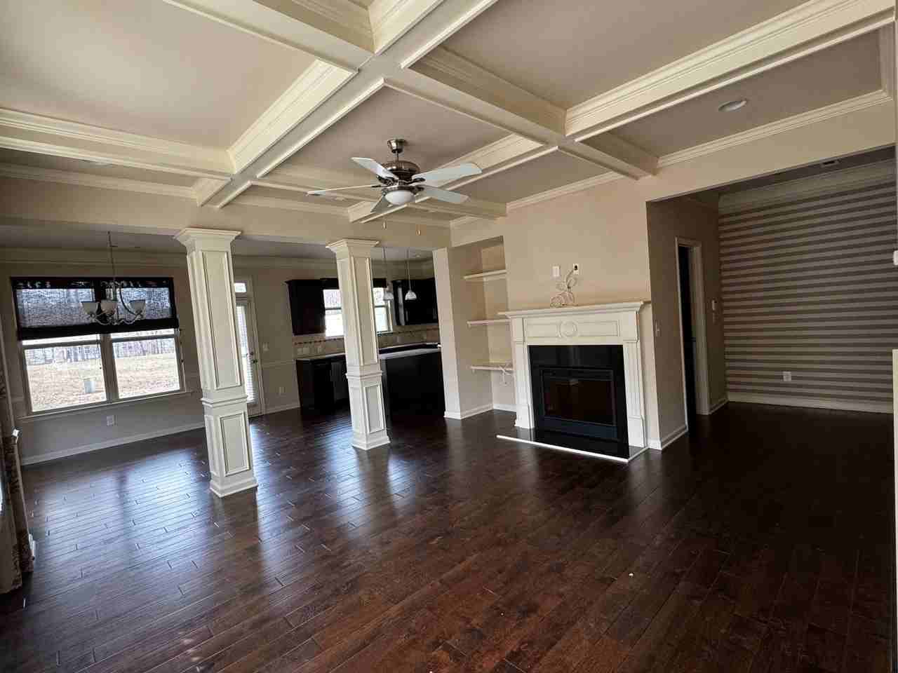 3092 Brockenhurst Dr - Photo 4 of 25