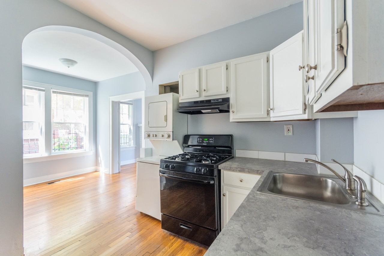 311 State Street - Photo 4 of 19