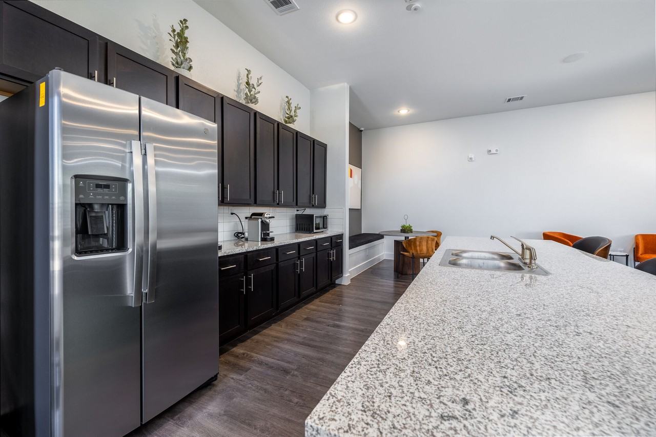 Ridge At Lancaster - Photo 3 of 17