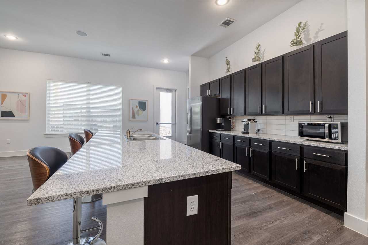 Ridge At Lancaster - Photo 4 of 17