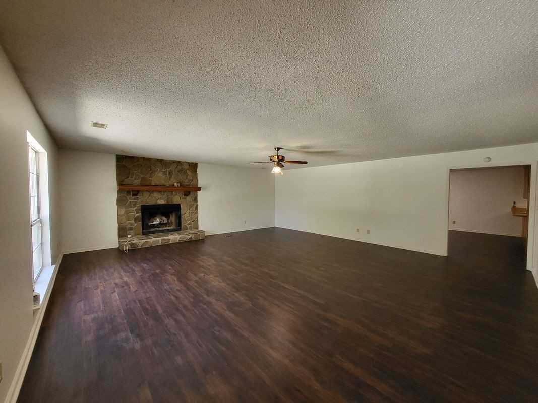 1014 Canterfield Rd - Photo 2 of 11