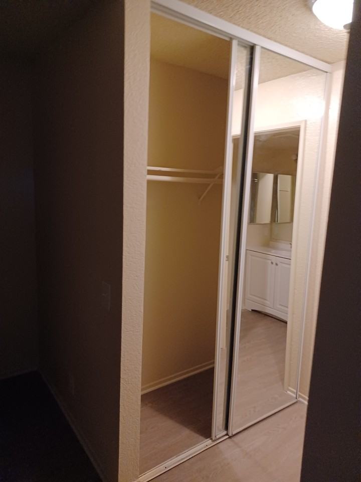12315 Graham St #20 - Photo 6 of 7