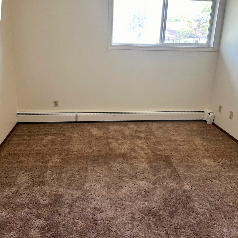 10601 100 St #317 - Photo 5 of 9