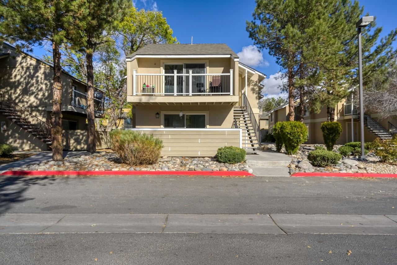 Sierra Woods - Photo 5 of 50