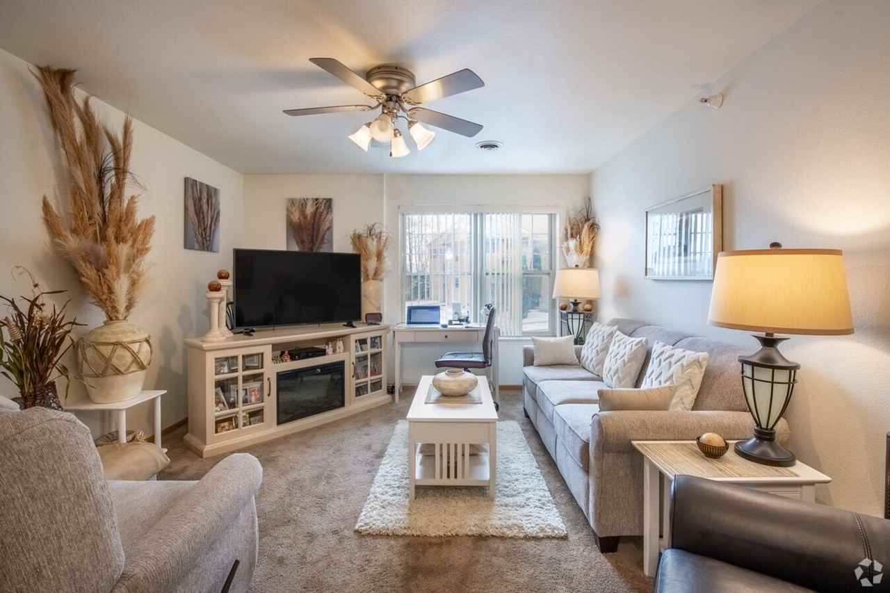 Woodland Commons Madison - Photo 4 of 50