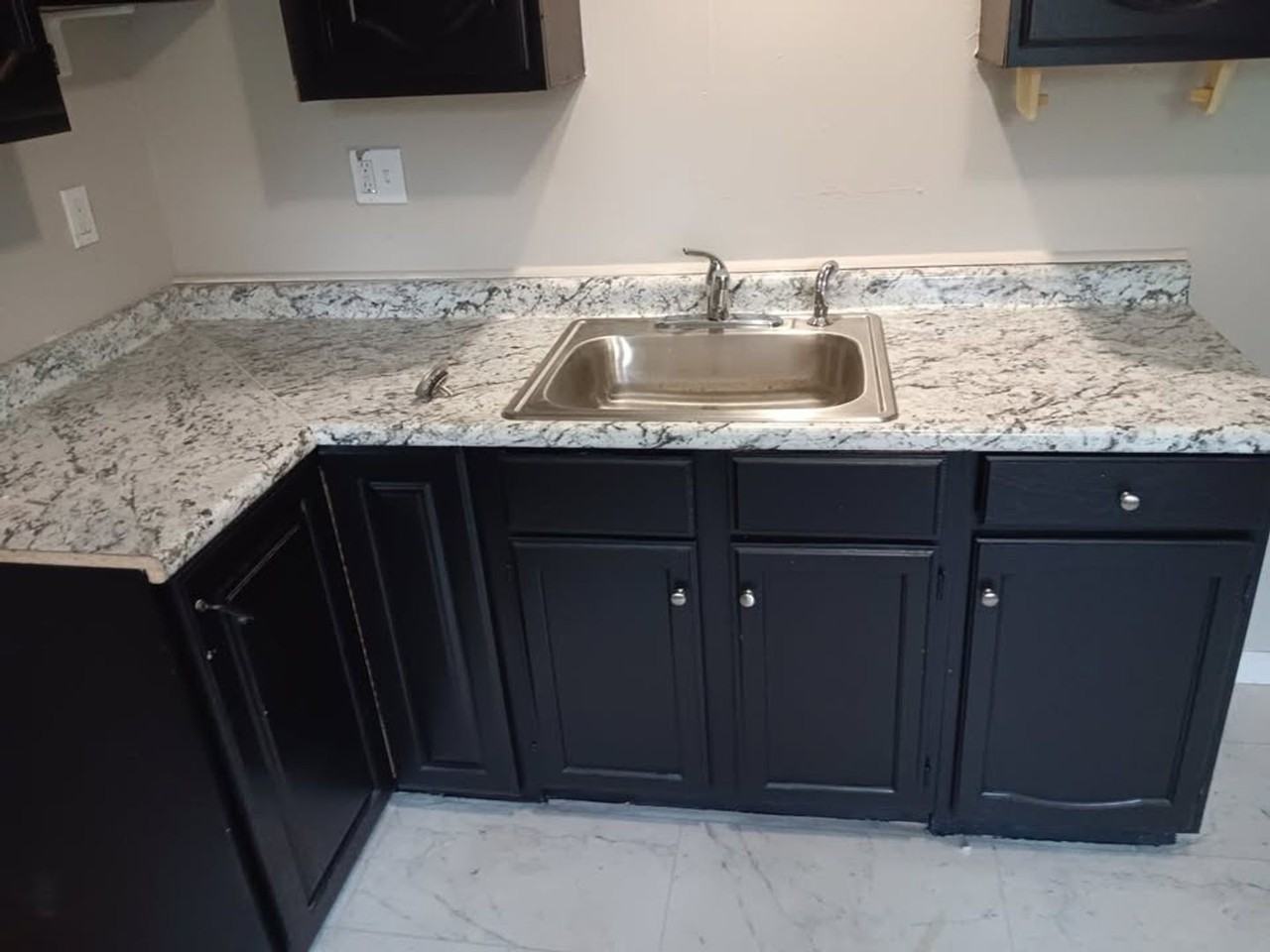 5711 N Park Dr - Photo 2 of 4