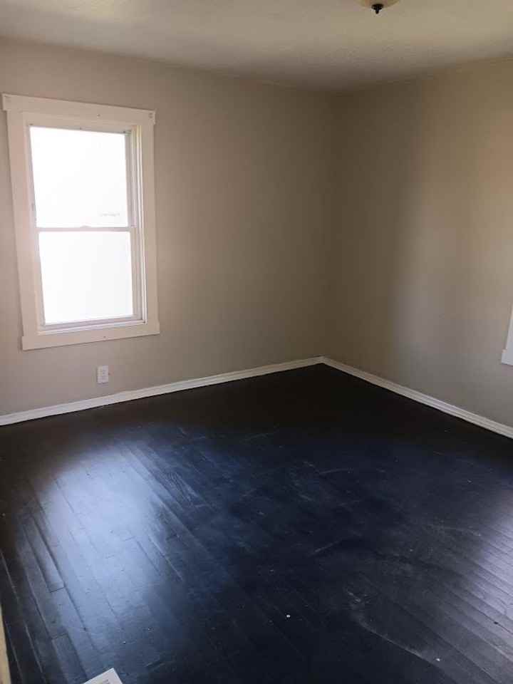 2231 Loren Street - Photo 3 of 5