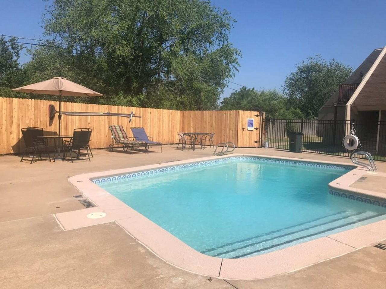 Summit - Photo 5 of 26