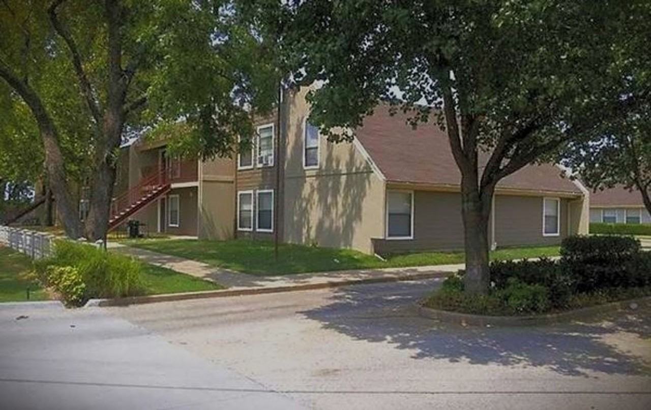 Summit - Photo 6 of 26