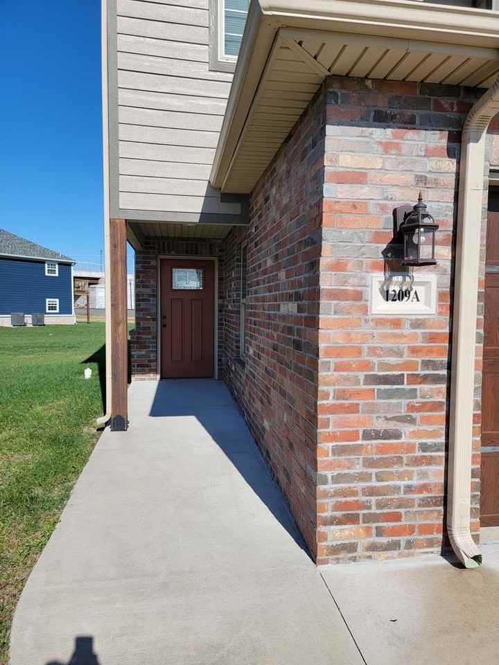 Montana Crossing Duplexes - Photo 3 of 39