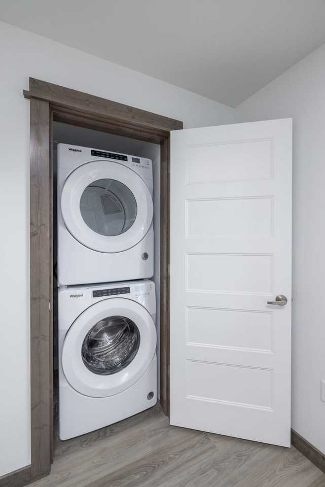 1802 Cruiser Lane - Photo 2 of 26