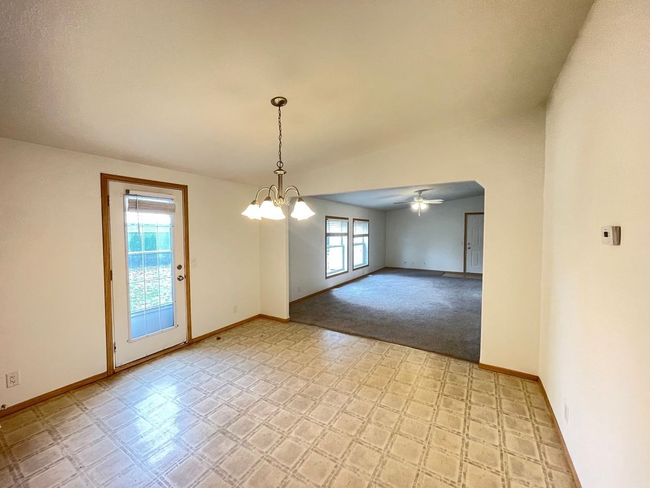 1780 N Pinewood Ct - Photo 4 of 18