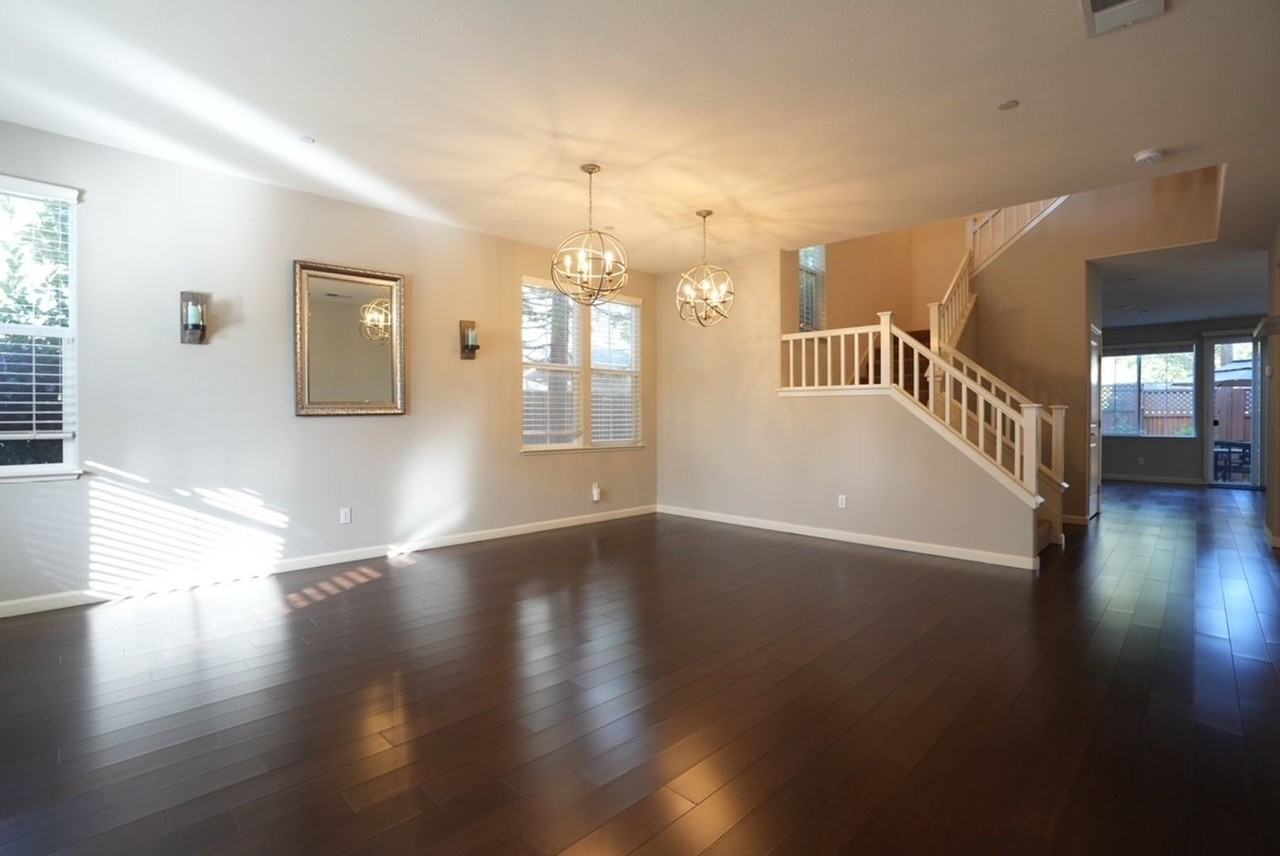 940 Chelebrooke Ct - Photo 4 of 34