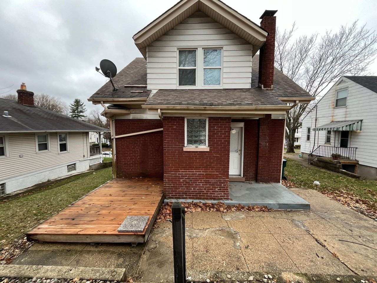 3982 Washington Ave - Photo 2 of 10