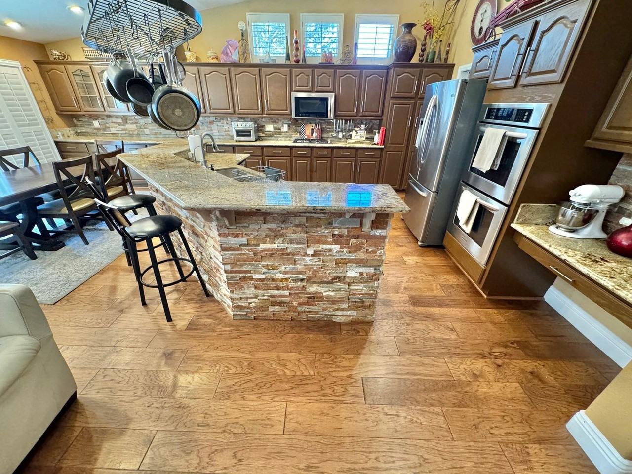 5213 Copper River Ave - Photo 2 of 36