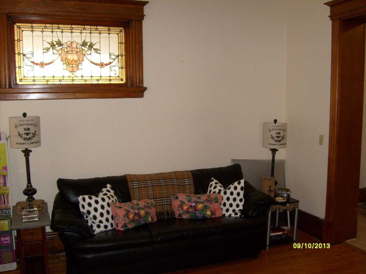 301 N. Pinckney Street - Photo 4 of 27