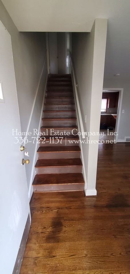1609 W Northwest Blvd - Photo 4 of 11