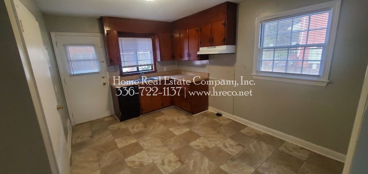 1609 W Northwest Blvd - Photo 5 of 11