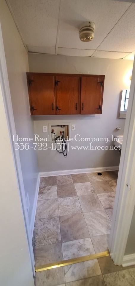 1609 W Northwest Blvd - Photo 7 of 11