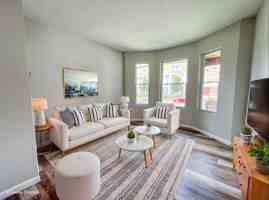 featured image of 422 Garden St