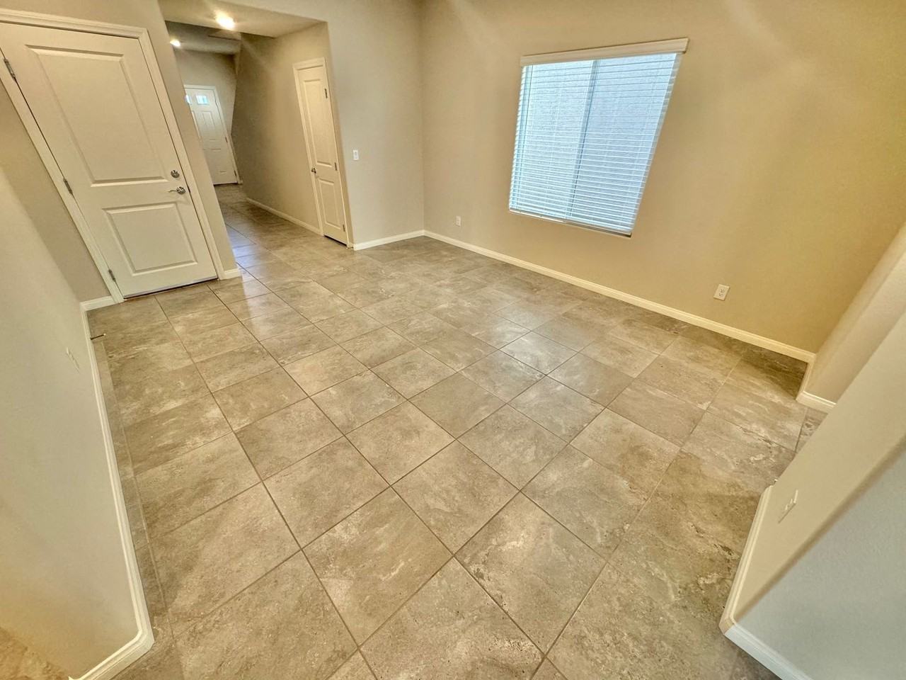 7526 Pink Mimosa Ave - Photo 2 of 34