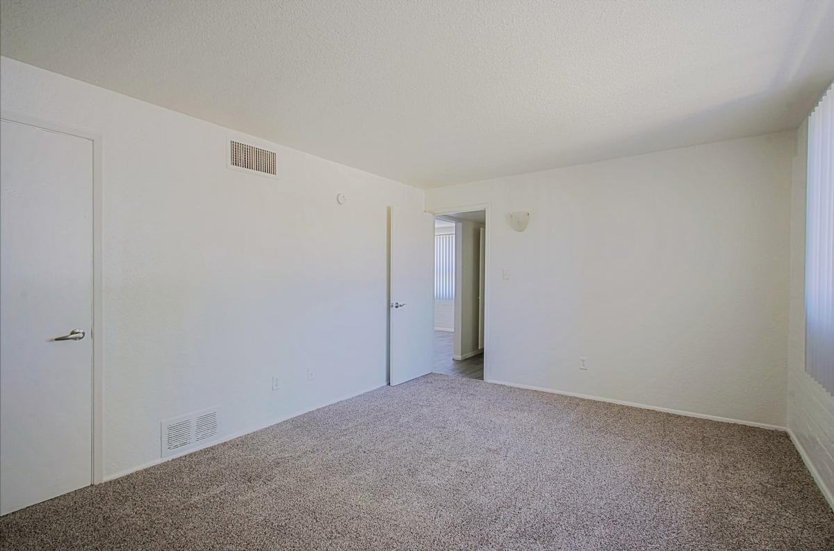 1600 West Highland Avenue - Photo 6 of 19