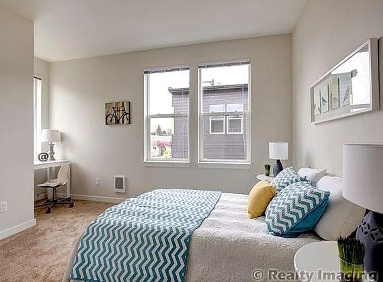 Axis PDX Apartments - Photo 6 of 8