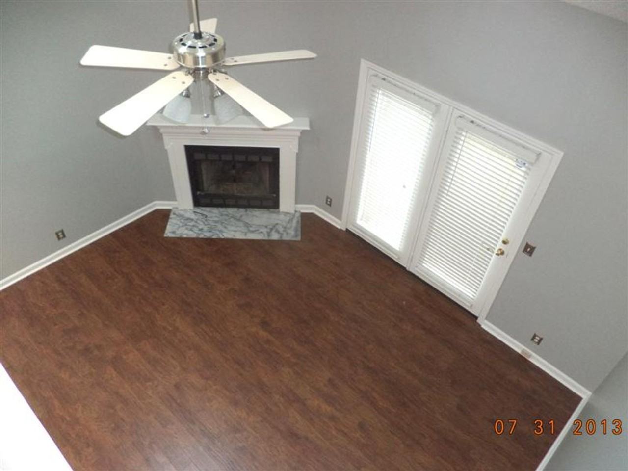 301 Yorkshire Cir - Photo 4 of 18