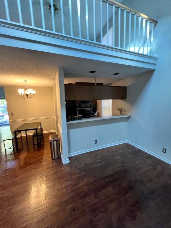 301 Yorkshire Cir - Photo 6 of 18