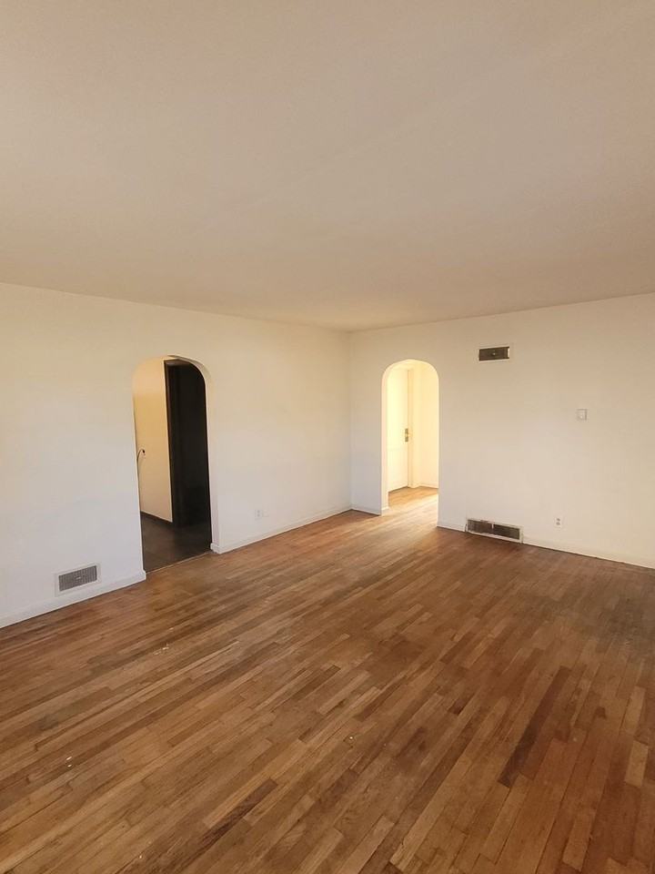 600 Hirth Ave - Photo 3 of 15