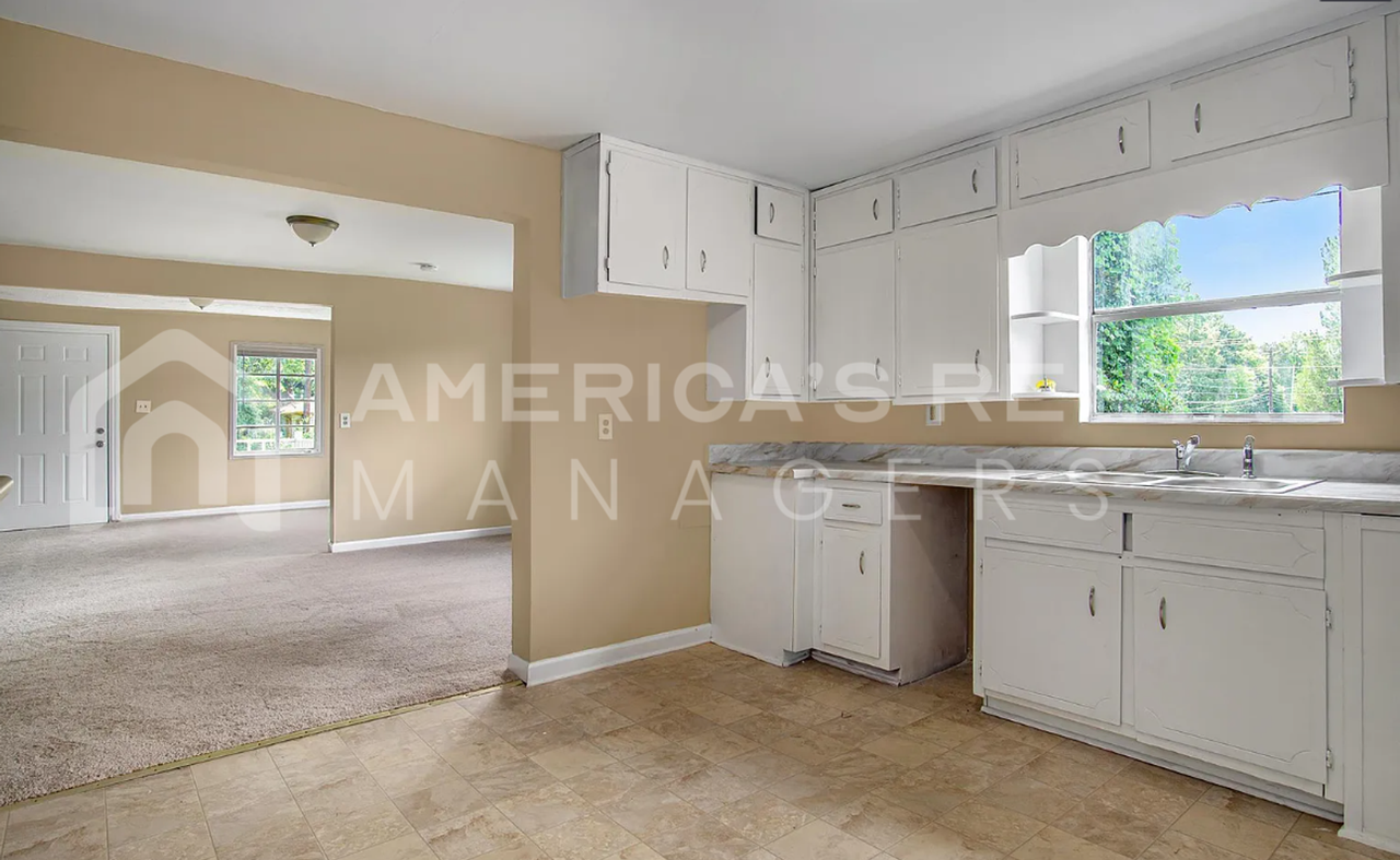 7416 Oporto Madrid Blvd S - Photo 7 of 23