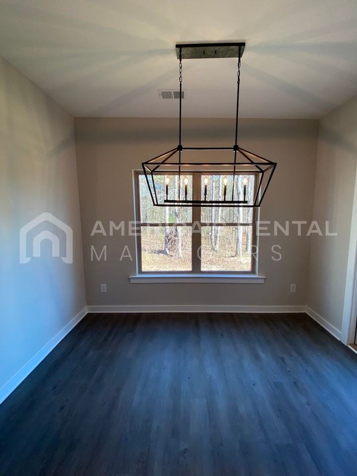 308 Lakewood Ln - Photo 7 of 34