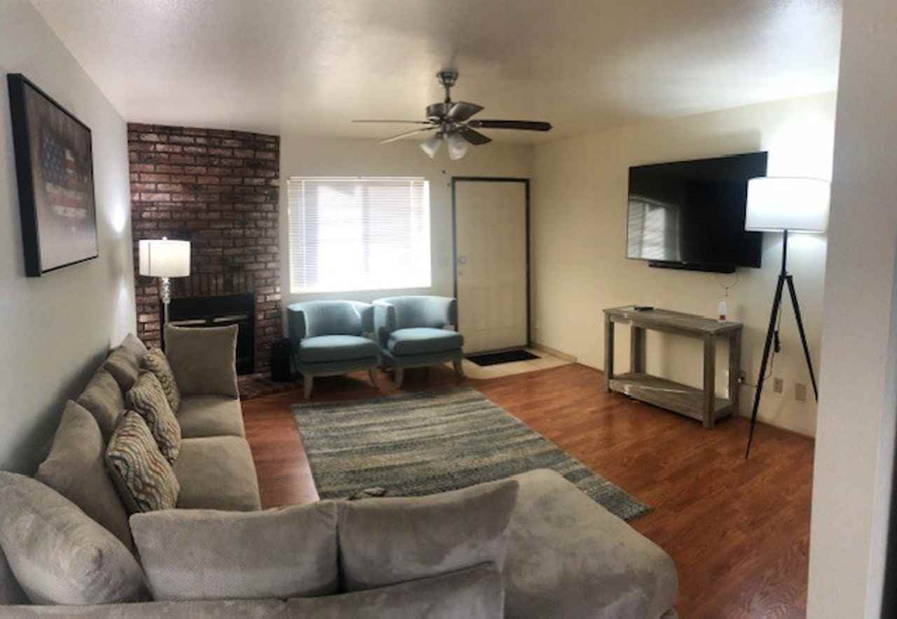 Legacy Townhome - Photo 4 of 15