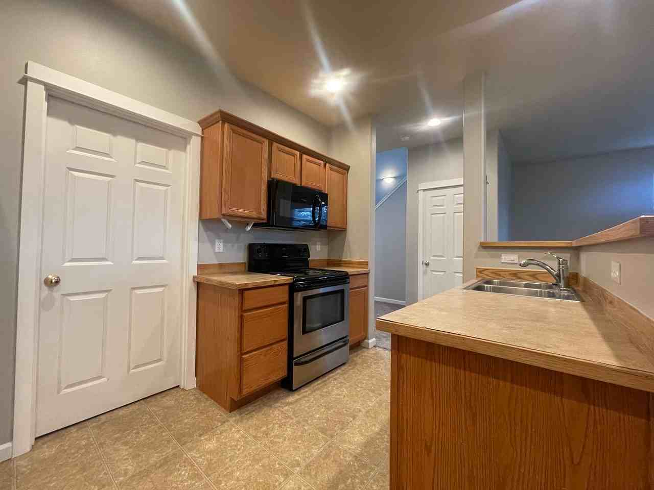 2614 Sw Cascade Mountain Ln - Photo 3 of 18