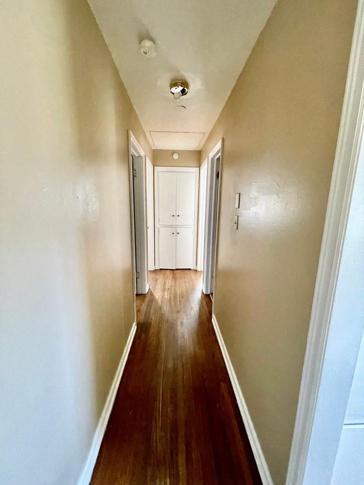 830 E 52nd Pl N - Photo 6 of 10