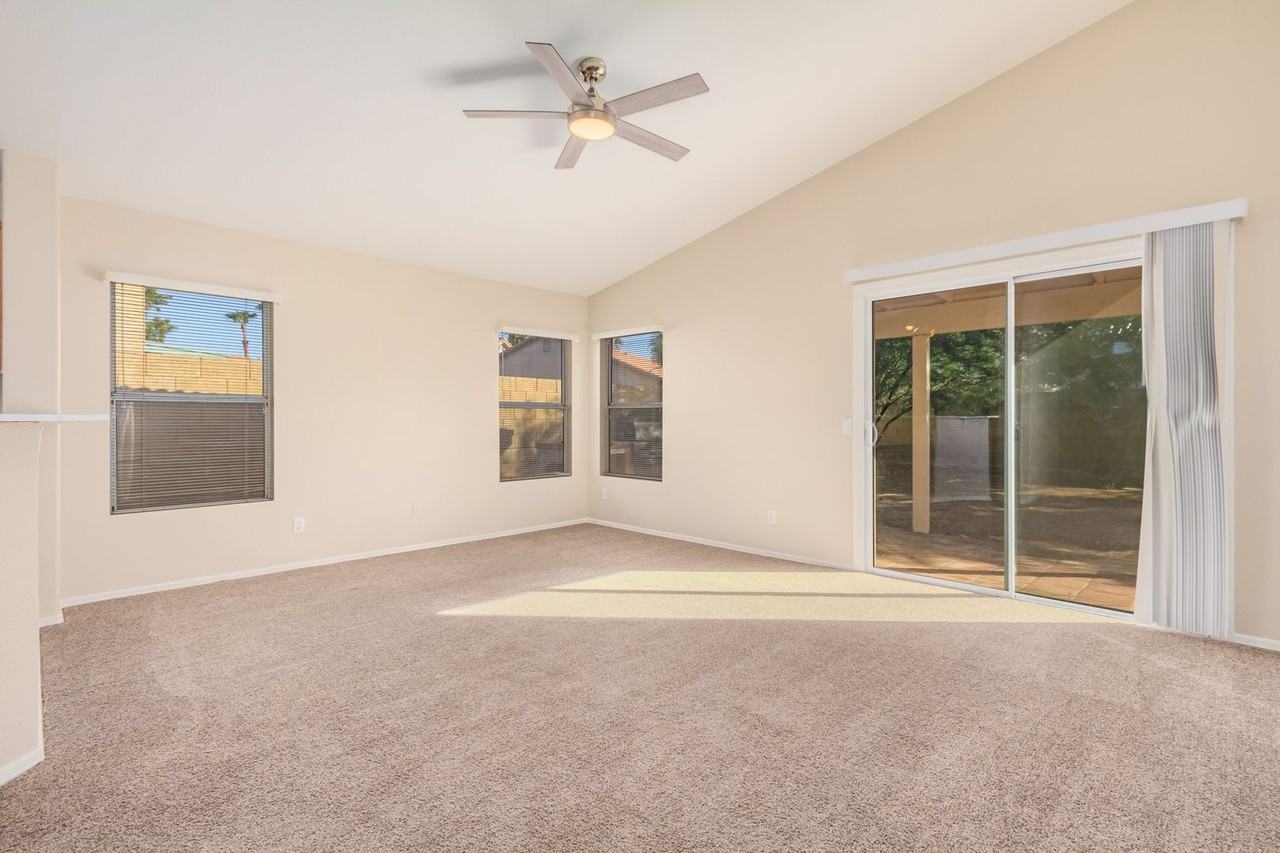 1331 E Park Ave - Photo 3 of 36