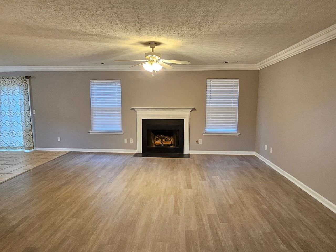 301 Westminster Drive - Photo 3 of 19