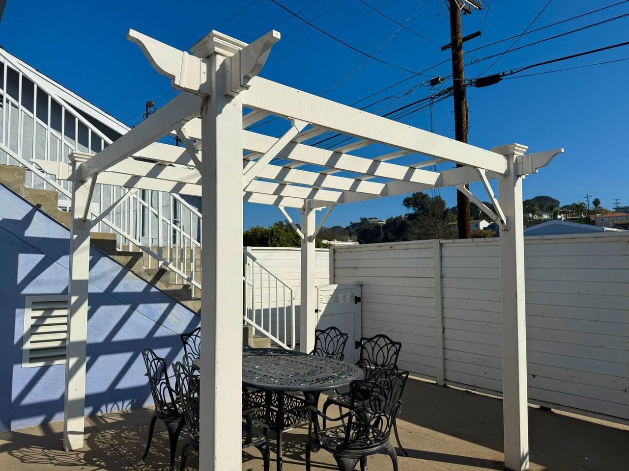 1336 Knoxville St - Photo 3 of 10